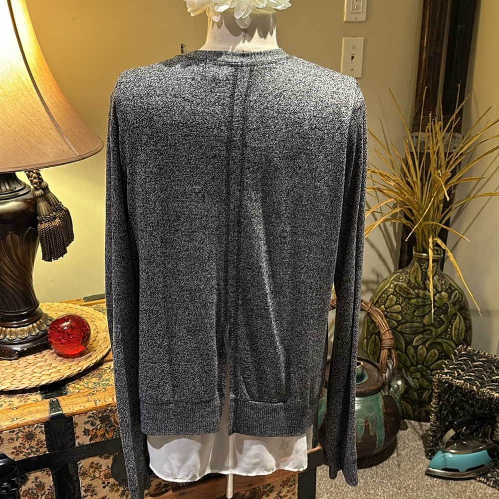 Cardigan - Picture 2 of 6